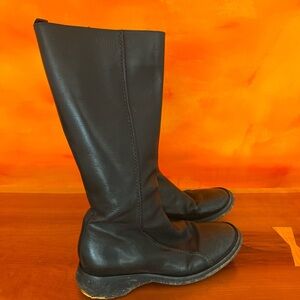 Costume National black leather zip-up vintage 90’s knee high round boots size 8